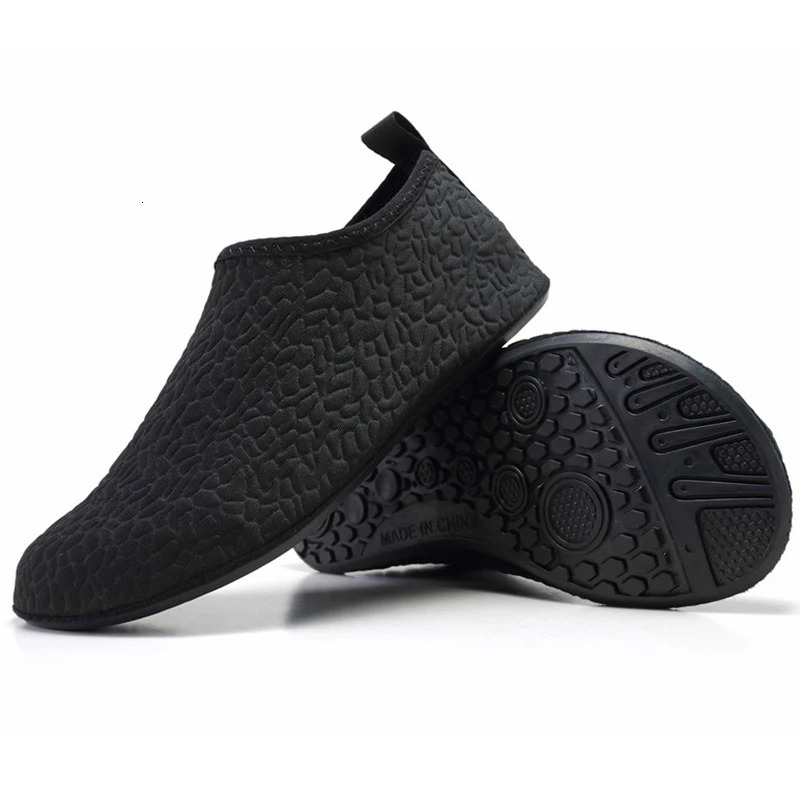 Couple Aqua Shoes Summer Lightweight Men Water Shoes Quick-drying Women Beach Shoes Soft Anti-slip Sneakers 250217