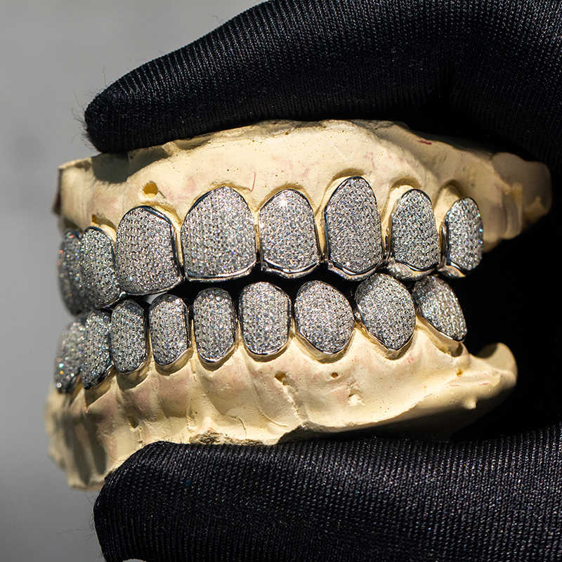 Hip Hop Rapper Customize Grillz 925 Sterling Silver VVS Moissanite diamond Iced Out Moissanite Grillz