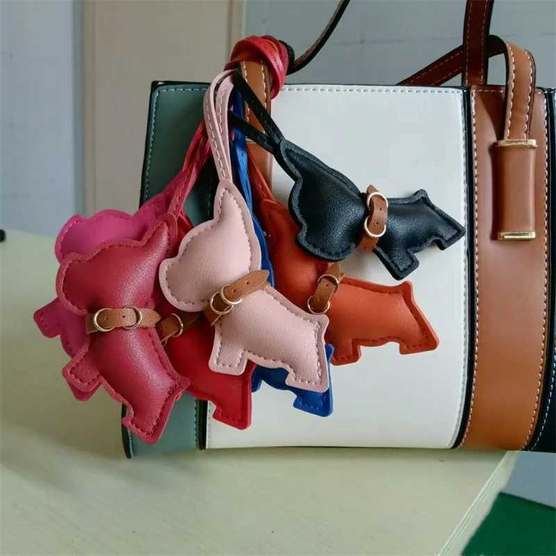 Keychains Lanyards New Super Fierce Bulldog Ornament PU Leather Dog Bag Parts Car Keychain Backpack Decoration Key Chains for Women H250217