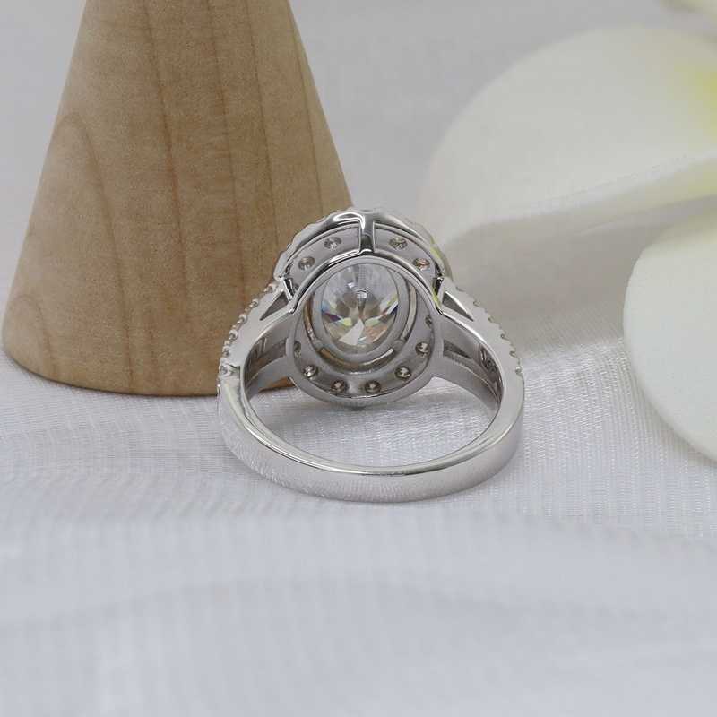 4ct Oval Moissanite Ring White Gold Rhodium Plated Silver925 Halo Setting Moissanite Engagement Ring with GRA