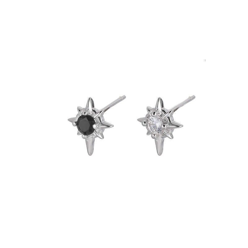 Star earrings for women, simple, compact, light , internet celebrity, student commuting, eight pointed star earrings, 2024 new trend
