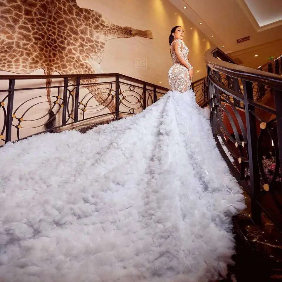 Lace Exquisite Mermaid Wedding Dresses Shine Crystal Lllusion Ball Gown Pleated Tulle Brush Train Bridal Gowns Dress Customized s