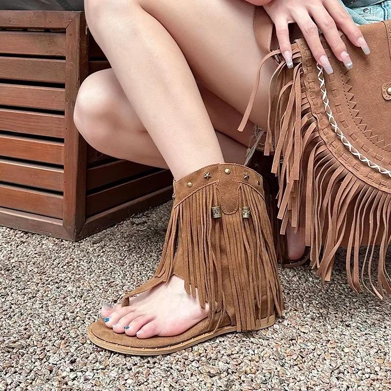 2025 S Fashion Designer Sandals Thick Soled Wedged Toe Roman Rivet Fringed Cool Boots Women S Summer Bohemian