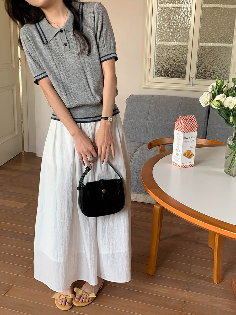 2025 New favorite in the Year of the Snake! College style POLO collar knitted short-sleeved top, a must-have for color-blocking fashionistas dongdumao