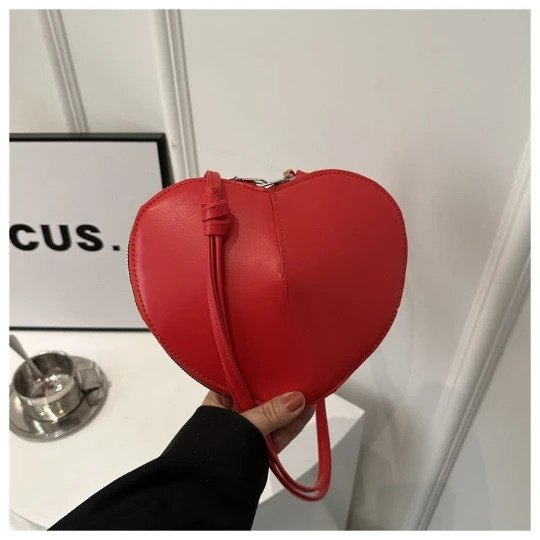 Red Heart Women Bags Trend Elegant Girl Woman Handbag Shoulder PU PVC Lady Crossbody Purses Tote Womens Bag 250217
