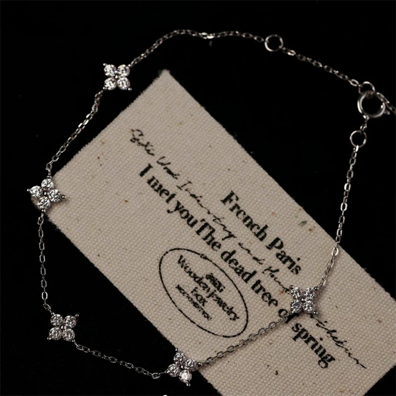 Crystal Flower Stainless Steel Bracelet Women Fashion Personality Korean Jewelry Accessories Anniversary Gift 250213