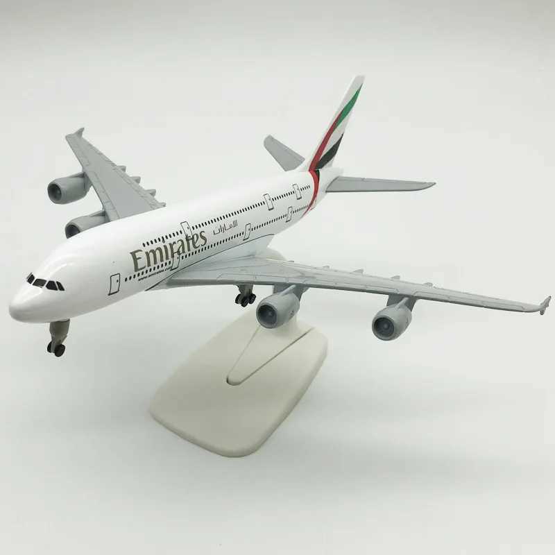Airbus A380 20cm Aircraft Model Emirates Metal Replica Alloy Material Aviation Simulation Airplanes Decoration Plane ModelT250217