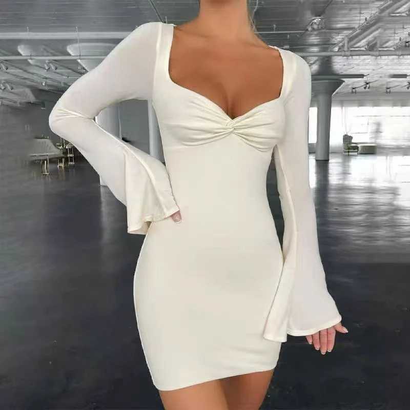 Basic Casual Dresses Strt Spicy Girl Swt Cool V-neck Flare Slve Wrap Hip Sexy Long Slve Mini Dress Elegant Swt Women Solid Dress Bodycon H25217
