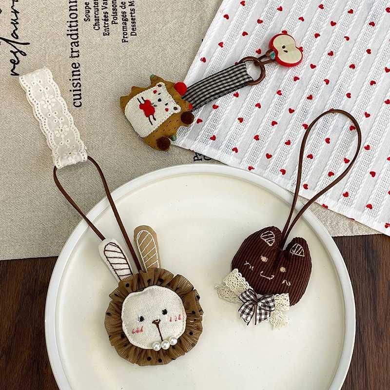 Keychains Lanyards Creative Fabric Animal Doll Keychain For Bag Pendant Funny Small Bear Keyrings Wholesale Cute Hedgehog Accessories Gifts H250217