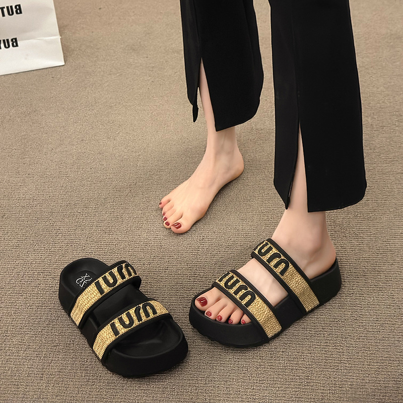 Free shipping designer Slippers flat sandals for women Slipper home Platform thick soled sandals sliders slide outdoor woman