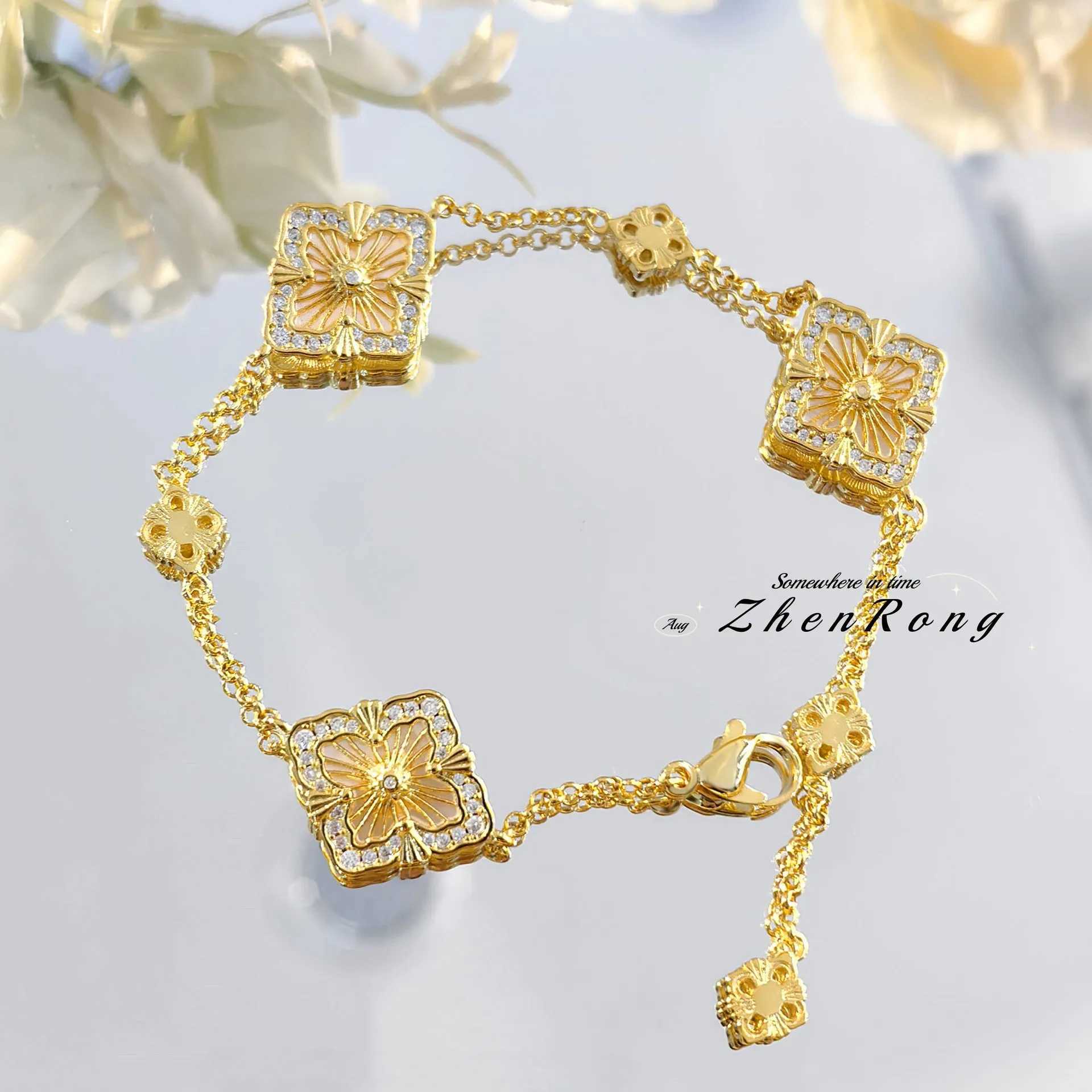 Chain Foydjew Italian Vintage White Fritillaria Four-leaf Clover Bracelets For Women Fashion Gold Color Wedding Accessories H250217