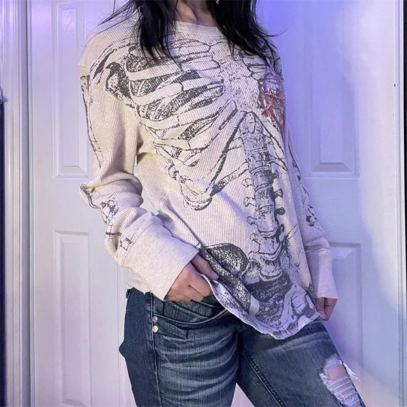 2000s Y2k Women Tops Harajuku Retro Gothic Skeleton Graphic Printed T shirt Hip Hop Tee Aesthetic Long Sleeved Streetwear 250214