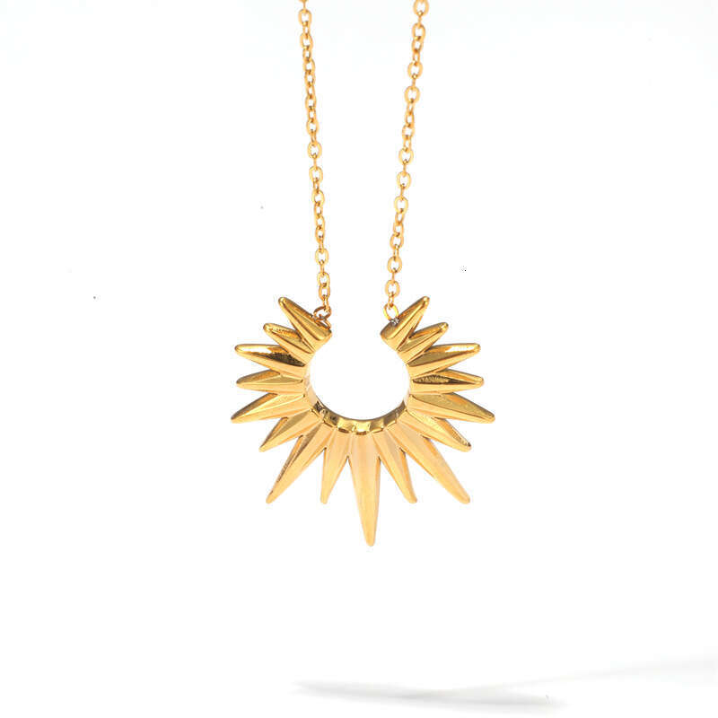 Fashionable temperament, stainless necklace, personalized design, gold titanium steel pendant for women