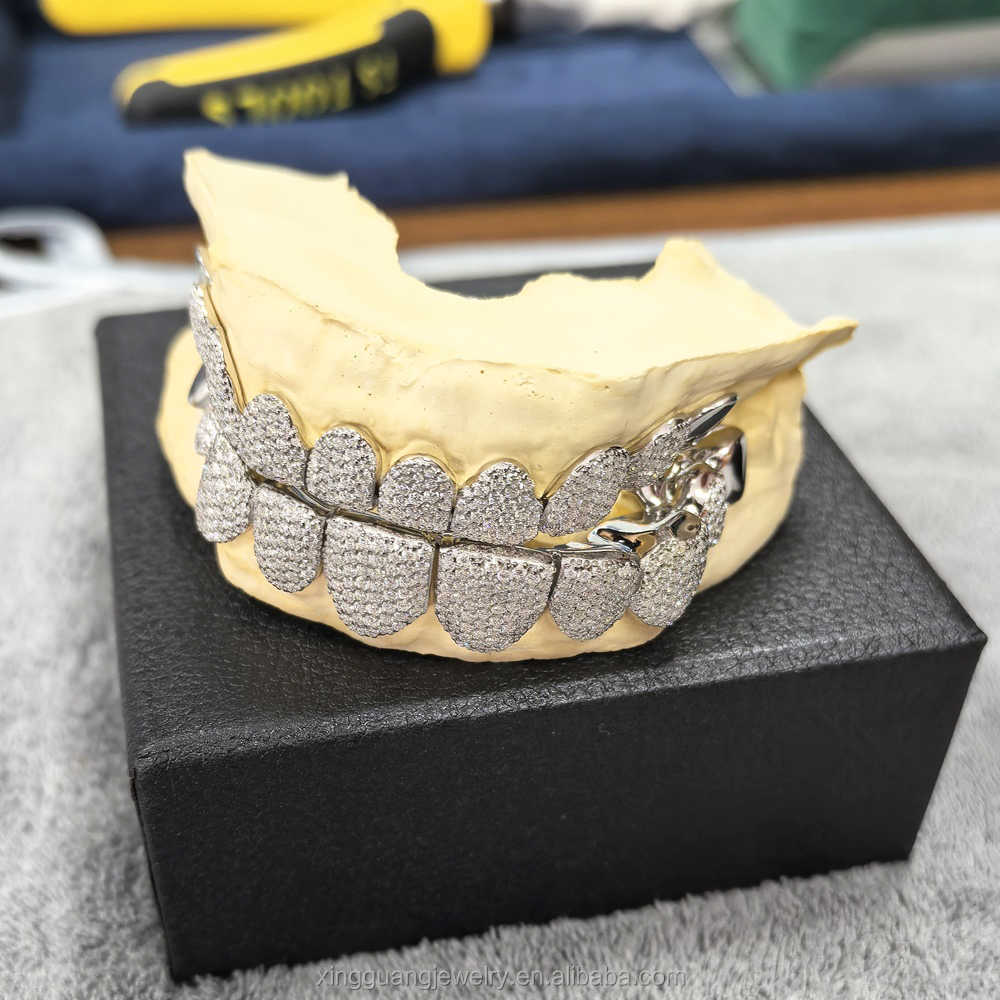 Custom Dental Grills Diamond Grillz 18K Gold Plated 925 Sterling Silver Iced Out VVS Moissanite Diamond Hip Hop Grillz for Teeth