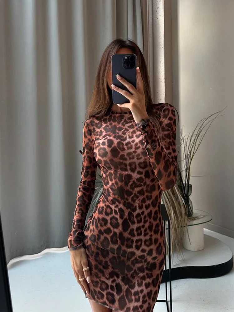 Basic Casual Dresses Ahagaga Leopard Printed Womens Mini Dresses Fashion Sheath Regular Causal Long Slves O-Neck Elegant Strtwear Vestidos Robes H2521