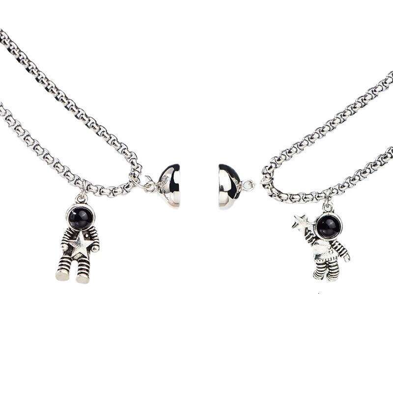 Magnetic Couple Necklace A Pair ostronauts Attract Each Other, Engraving Pendant, Tiktok, Same Gift for Best Friends and Lovers