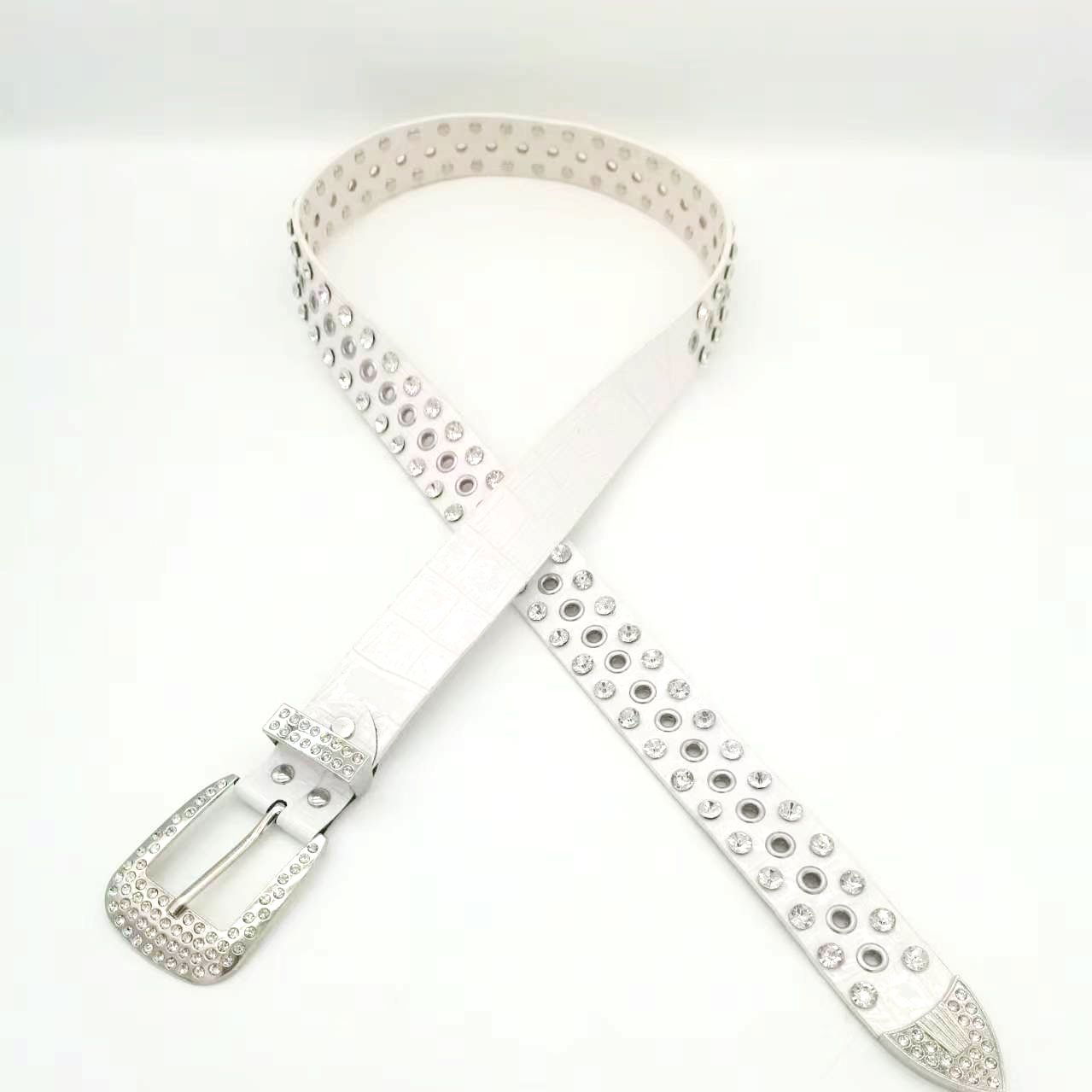Chic Stylish Belt with Bling Diamonds and Glittering Stones for a Modern Western Look