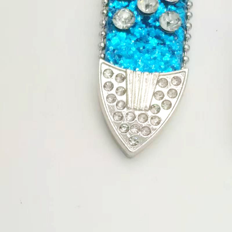 Casually Chic Silver Metal Waist Belt Featuring Rhinestones, Crystals, and a Unique Skull Motif