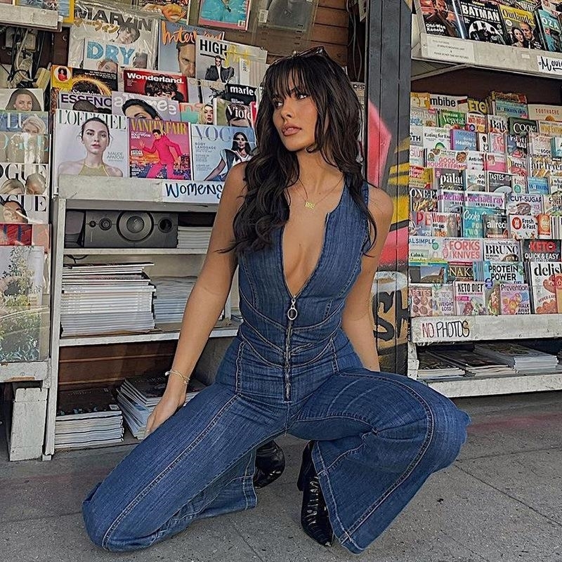 Womens 2025 Summer New Slim Fit And Fashionable Sleeveless Backless High Waisted Slightly Flared Denim Jumpsuit