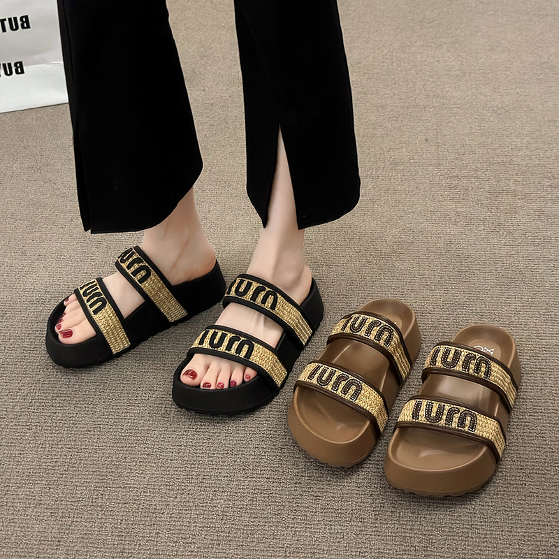 Free shipping designer Slippers flat sandals for women Slipper home Platform thick soled sandals sliders slide outdoor woman