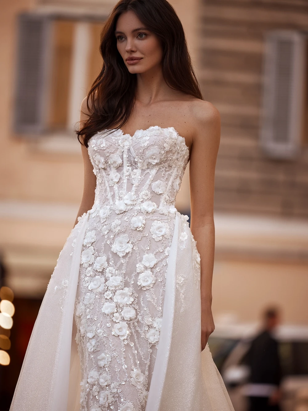 Simple Strapless Wedding Dresses 3D-Floral Appliques Mermaid Bridal Gowns with Overskirts Lace Customized Princess Sweep Train Bride Dress Vestidos De