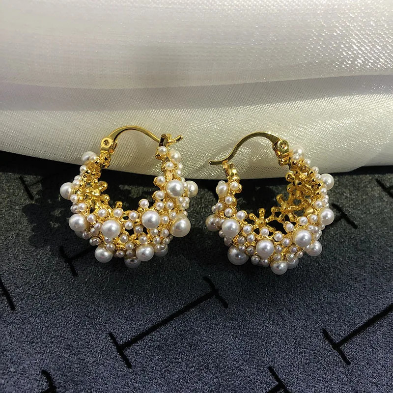Irregular Metal Pearl Earrings European And American Style Personalized Fashion Stud Earrings Ladies Girls Travel Accessories 250218