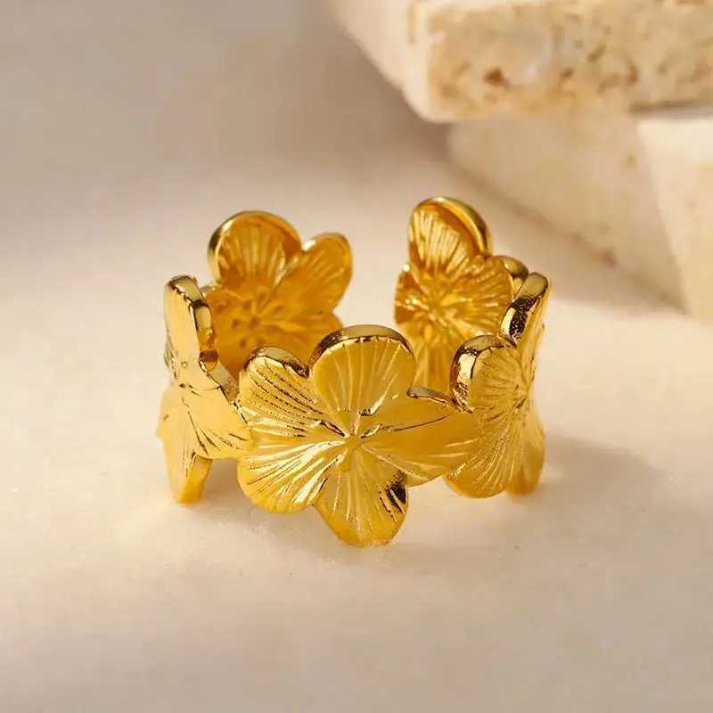 Cluster Rings Stainless Steel Flower for Women Men Gold Color Open Vintage Ginkgo Leaf Ring 2024 New Trend Wedding Jewelry bague Gift H250217 OZ7L