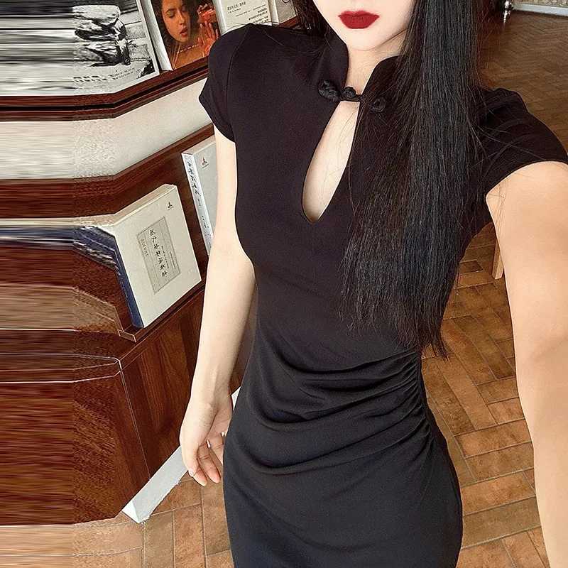 Basic Casual Dresses Lygens Solid Button Hollow Out Slit Bodycon Short Slve WomenS Dresses Long Strtwear Casual Outfit 2024 Summer Fashion H25217