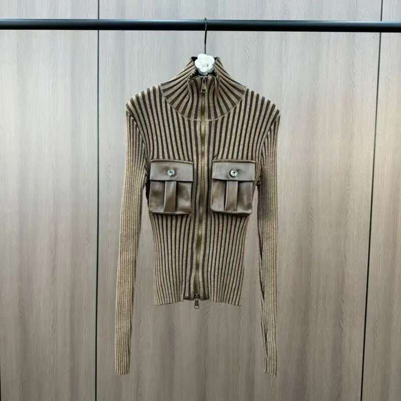 DEAT Women's 3D Pockets Splicing Zipper Design Knit Cardigan 2024 Winter Stand Collar Long Sleeves Tops Female Trendy