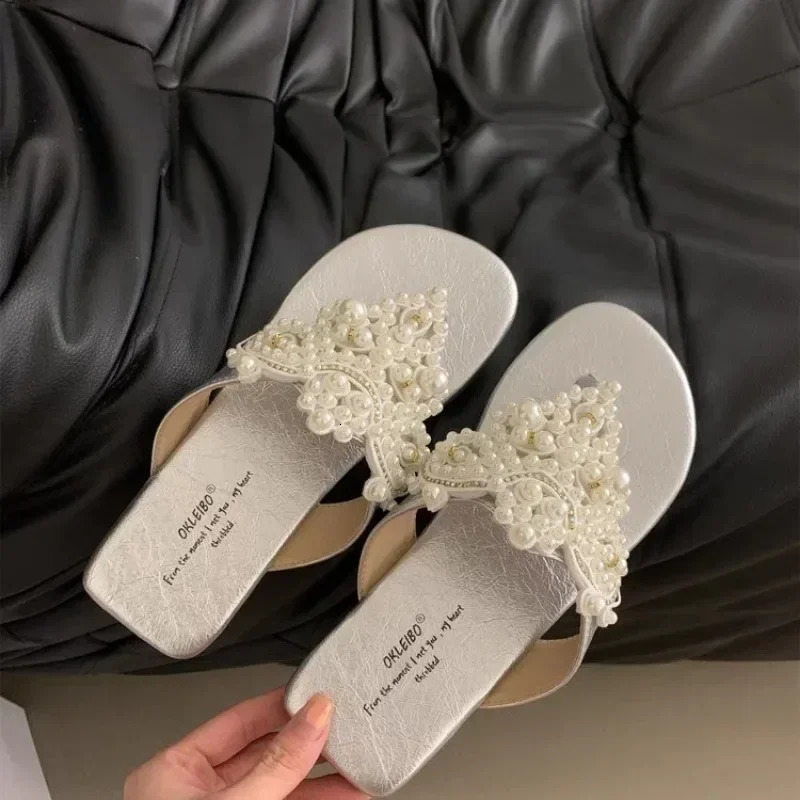 Flat Slippers Womens Summer Pearl Versatile Soft Soled Ethnic Style Clip-toe Sandals with Low Heels 250217