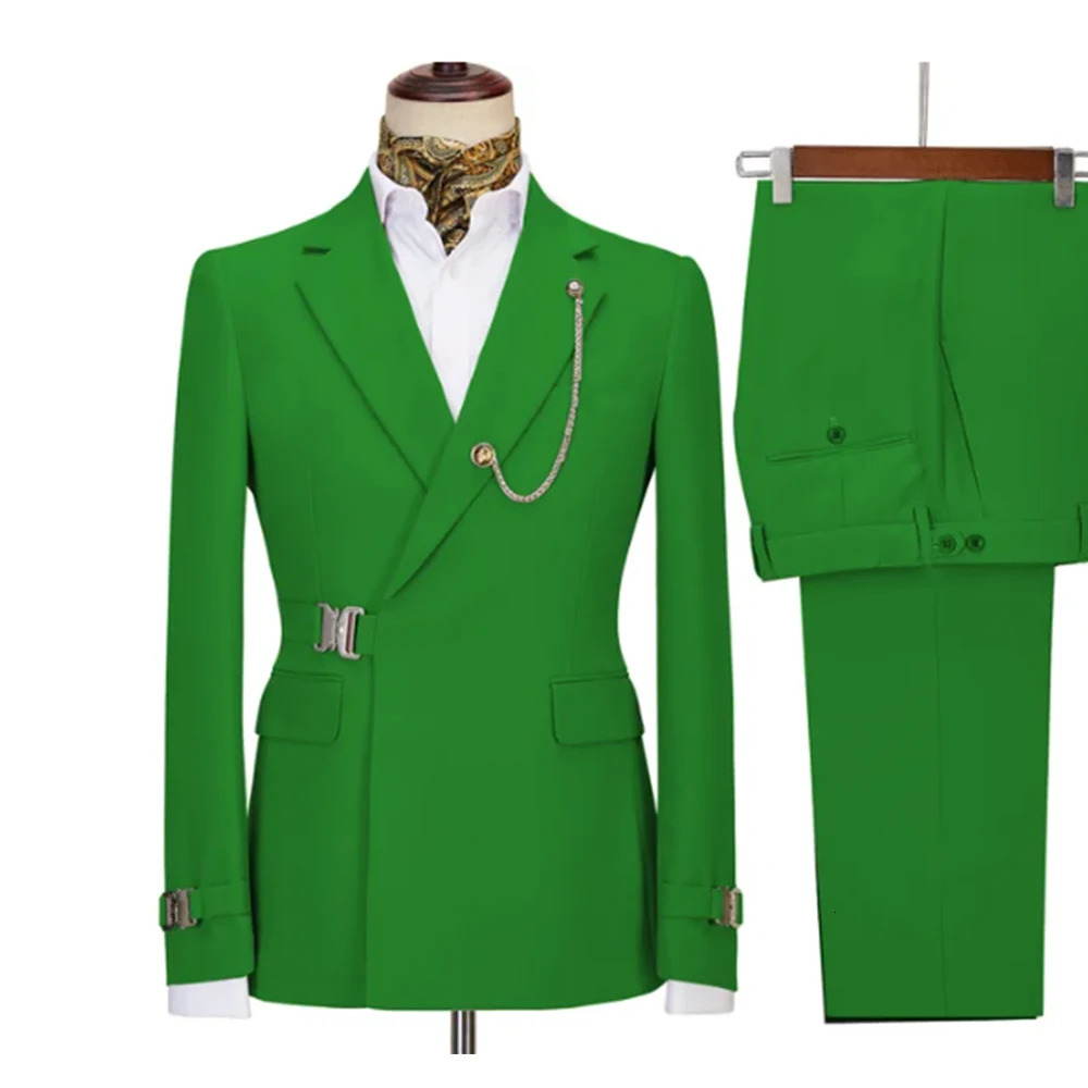 2 Pieces Mens Business Suits Regular Fit Notch Lapel Prom Tuxedos For Wedding BlazerPantsDoes not include chest accessories 250213