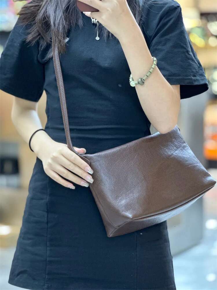 Classic Vintage Style Soft First Layer Vegetable Tanned Leather Women Hobo Tote Coffee Black Color Leisure Handbag Shoulder Bag