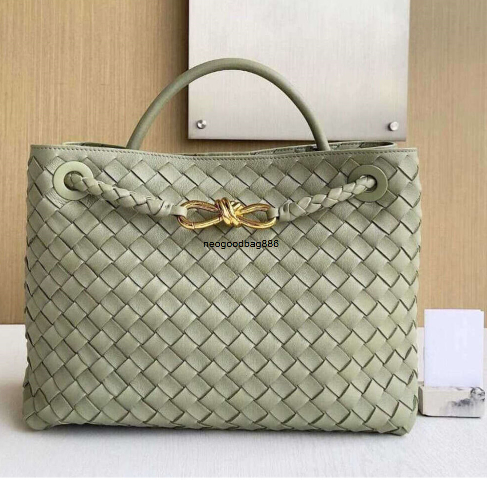 2024 ANDIAMO TOTE BAG NAPPA TIAVE TRAWSTRING SACS CROSSBOCKS SOFT SHEEPSKIN WORK BORDER DESCRIEUR 10A BUCKLE Designer Intrecciato Handbag Backpack ptvX