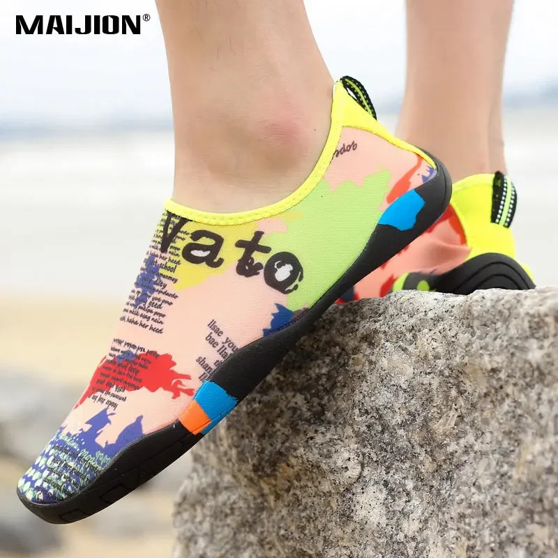 Men Women Aqua Shoes Sneakers Quick Dry Swimming Footwear Unisex Outdoor Breathable Upstream Beach Shoes 250217