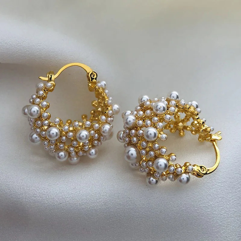 Irregular Metal Pearl Earrings European And American Style Personalized Fashion Stud Earrings Ladies Girls Travel Accessories 250218