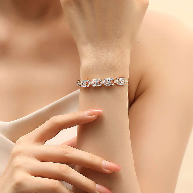 Geometric zircon bracelet with a light temperament and trendy women's style, adjustable for 2024 new trend