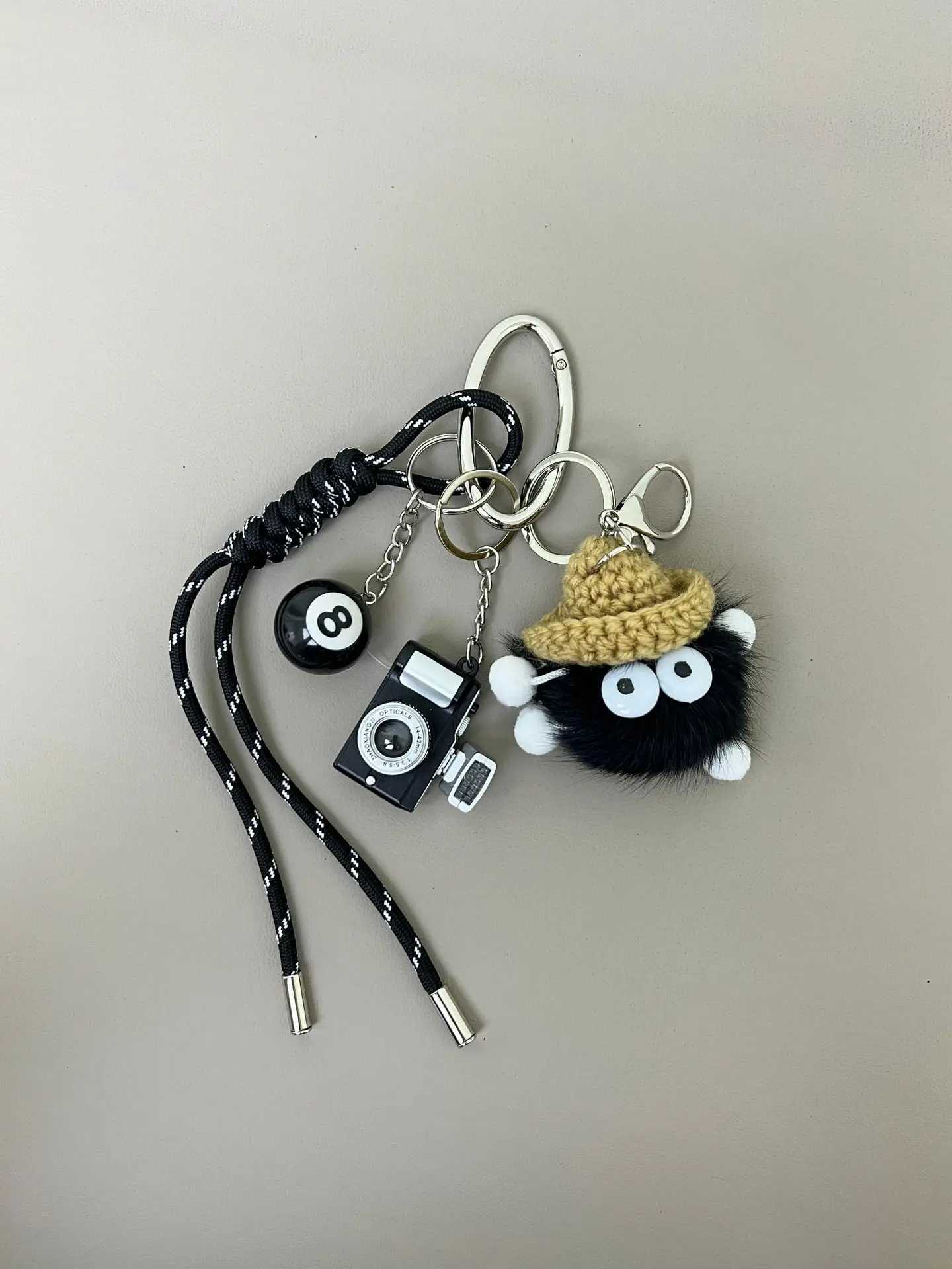 Keychains Lanyards Design Package Accessories Rope Hanging DIY Personalized Keychain Cartoon Pattern Mi Series Sausage Dog Animal Charm Bag H250217