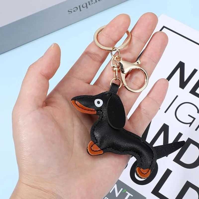 Keychains Lanyards 1 Pcs Dog Decorative Key Fob Shaped Keychain Dachshund Keyring Holder Bag Pendant Gifts for Lovers H250217