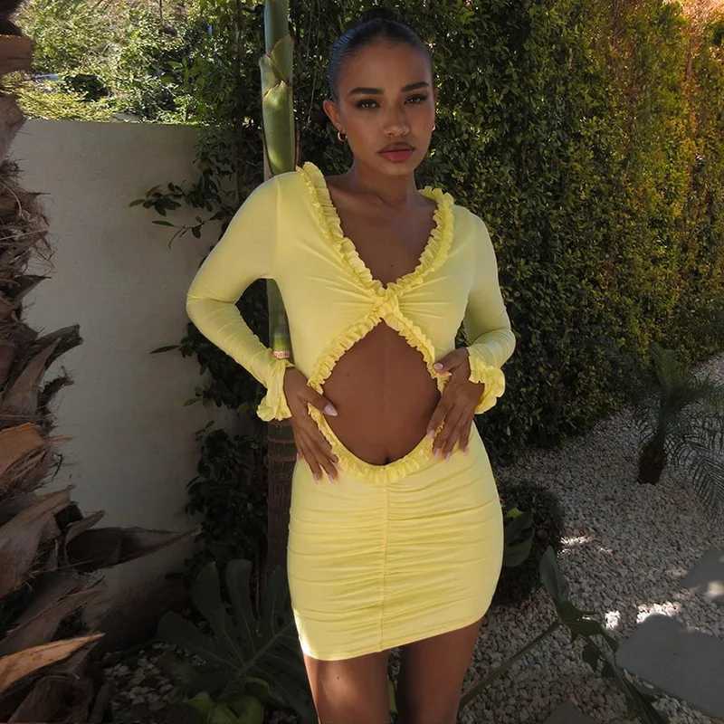 Basic Casual Dresses Lygens V Neck Long Slve Ruffles Hollow Out Hole Mini Short WomenS Dresses Elegant Evening Ladies Dress Casual Clothing H25217