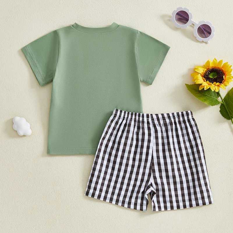 2024-12-23 Free Baby Boys Summer Outfits Car Pattern Short Sleeves T-Shirt and Elastic Plaid Shorts Set Clothes Set W250218