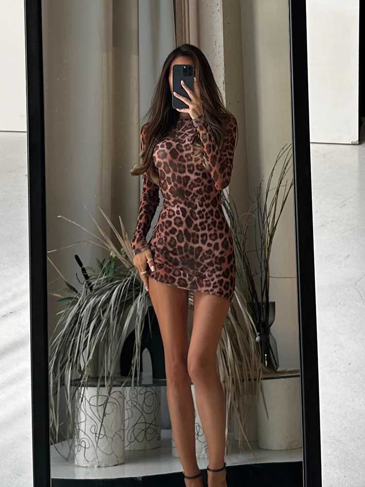 Basic Casual Dresses Ahagaga Leopard Printed Womens Mini Dresses Fashion Sheath Regular Causal Long Slves O-Neck Elegant Strtwear Vestidos Robes H2521