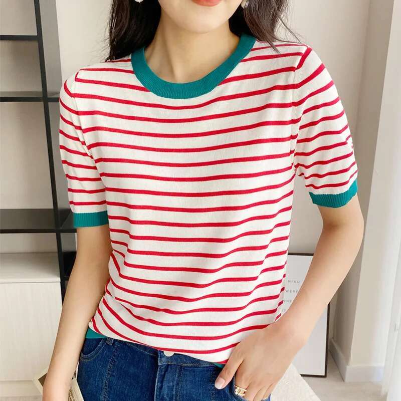 Short Sleeved Women's Striped Tshirt With Simple Style Haruku Retro Cotton O-neck T-shirts Fashionable Loose Casual And Comfortable Women's 