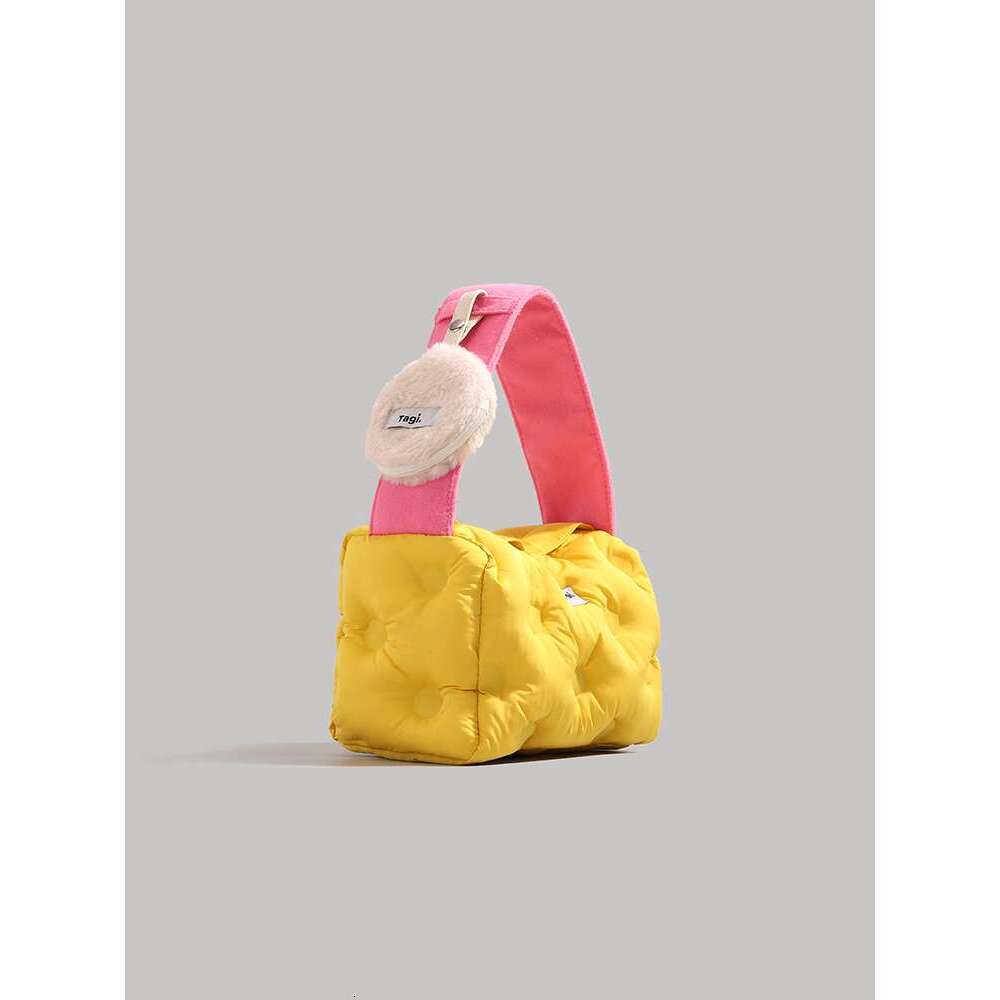 UR niche cute style cheese cube camera pillow bag Women's handbag new luxury designer brand handbag chic