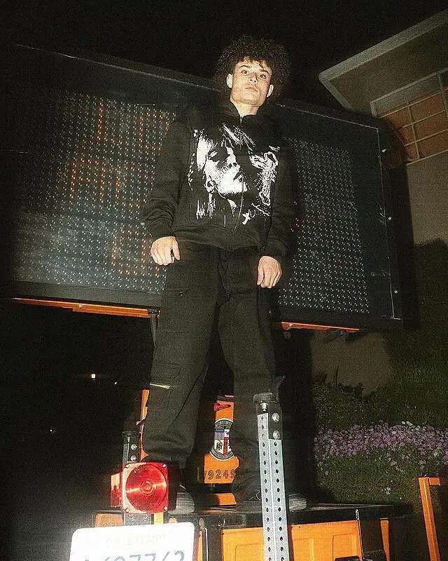 New black loose zipper hoodie men American cross head print street Haruku oversized sweatshirt Y2K punk Japanese couple jacket