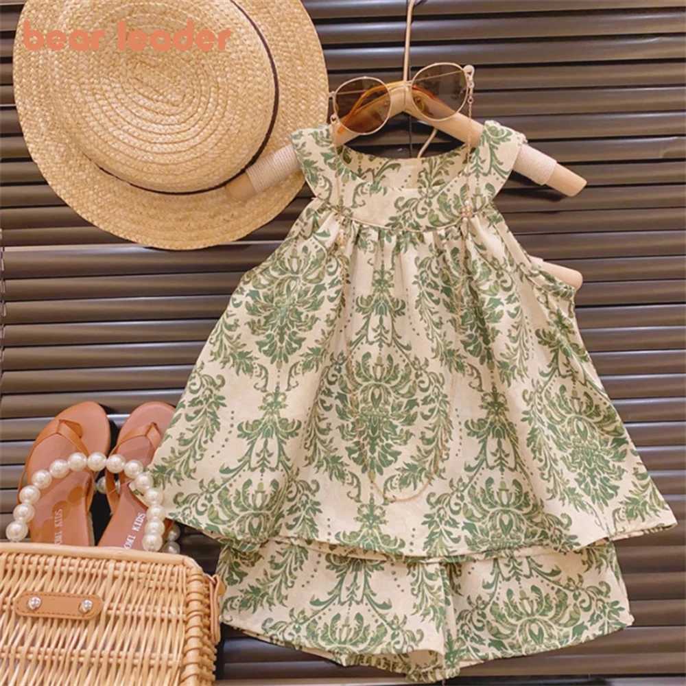 Bear Leader 2024 New Girls Outfit Summer Small Floral Halterneck Sleeveless Suspender Set Girl Refreshing Shorts Two-Piece Set W250218