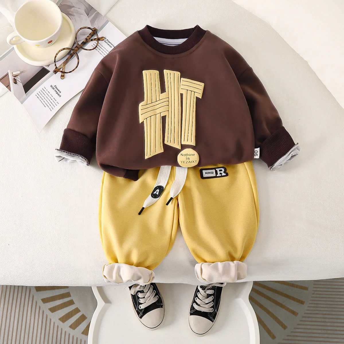 2024 autumn two-piece clothing set for children and boys cotton patch sportswear tracking clothes stickers sports pants baby clothing W250218