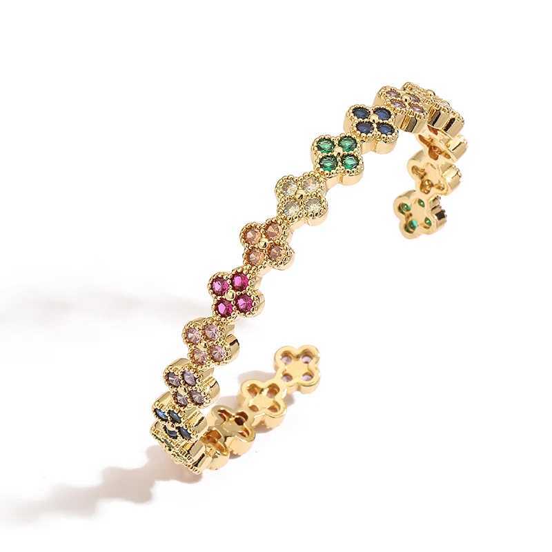 Bangle Hexing brass 18K gold-plated zirconia flower shaped adjustable bracelet suitable for women. H250217