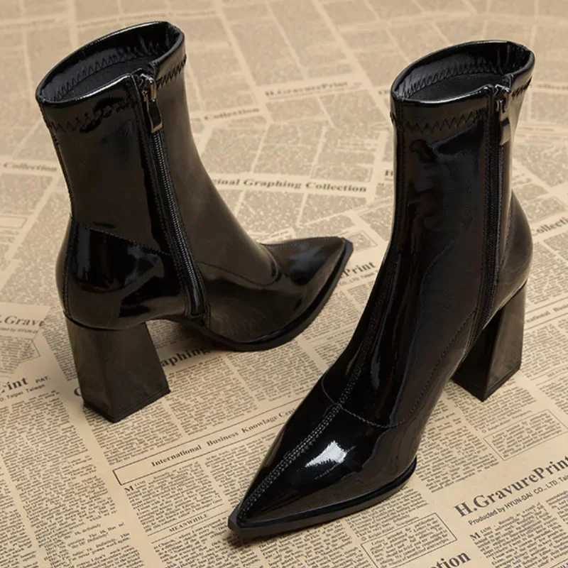 2024 New Fi Solid Color Versatile Womens Boots Comfortable Pointed Toe Temperament Workplace Banquet Womens BootsXJ250217
