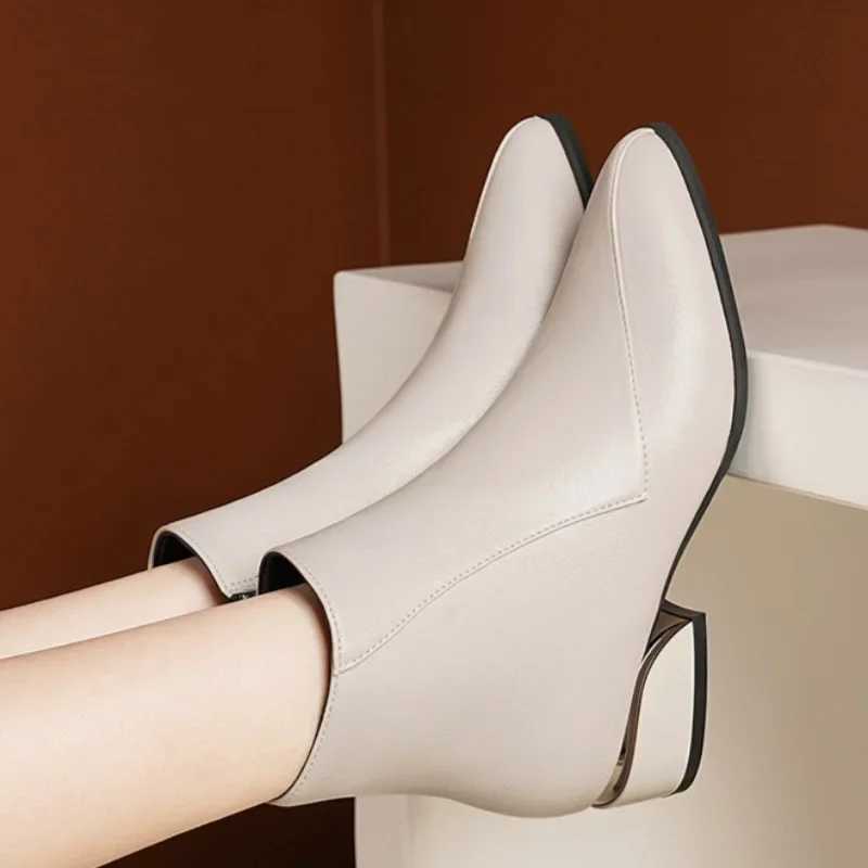 2025New Womens Boots Fi Casual Leather Boot Side Zipper Ankle Boots for Women Elegant Pointed-toe Short Boots Botas MujerXJ250217