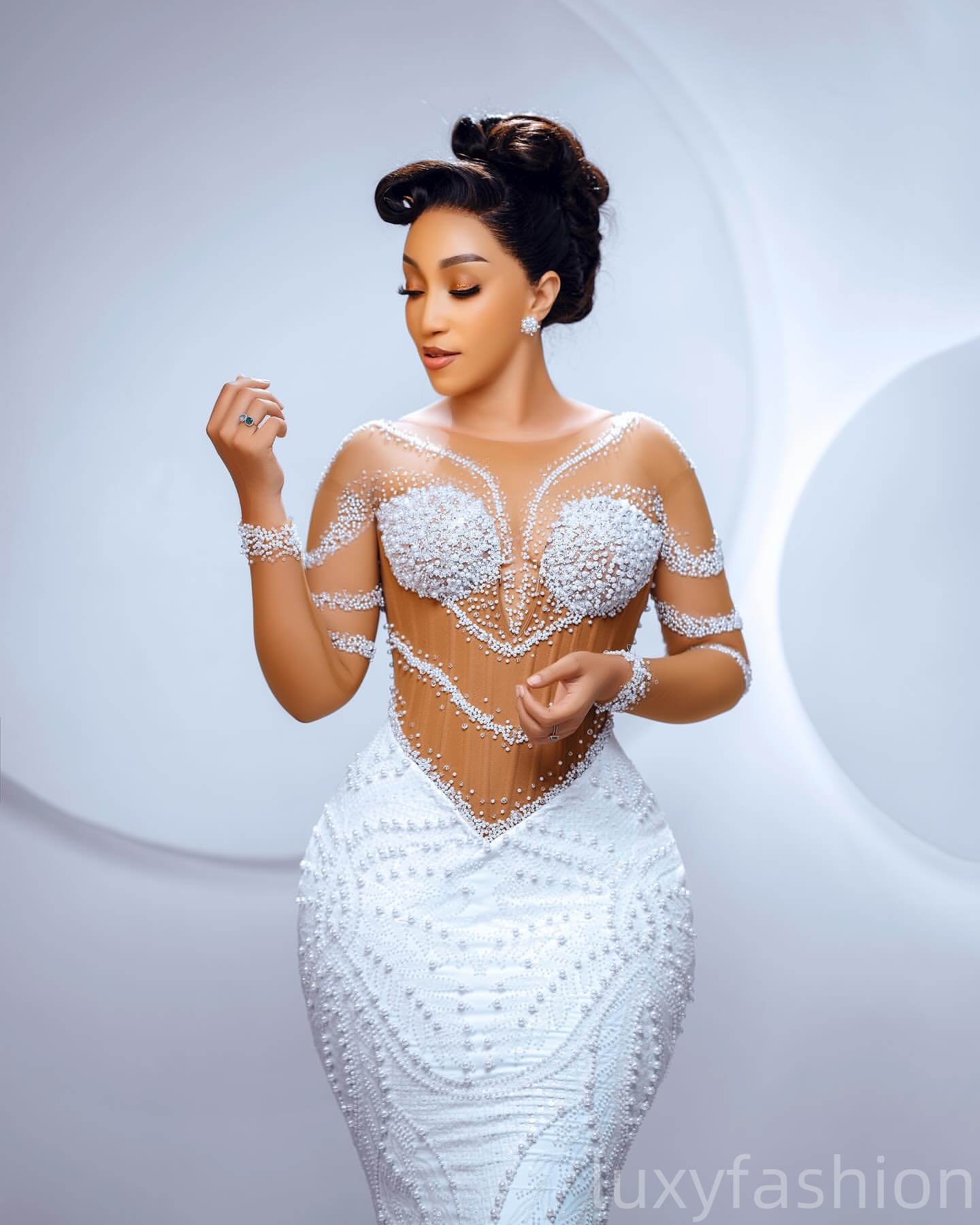 Aso Ebi 2025 White Illusion Mermaid Wedding Dresses Beaded Pearls Sequined Lace Detachable Train Bridal Gowns Dress ZJ0456